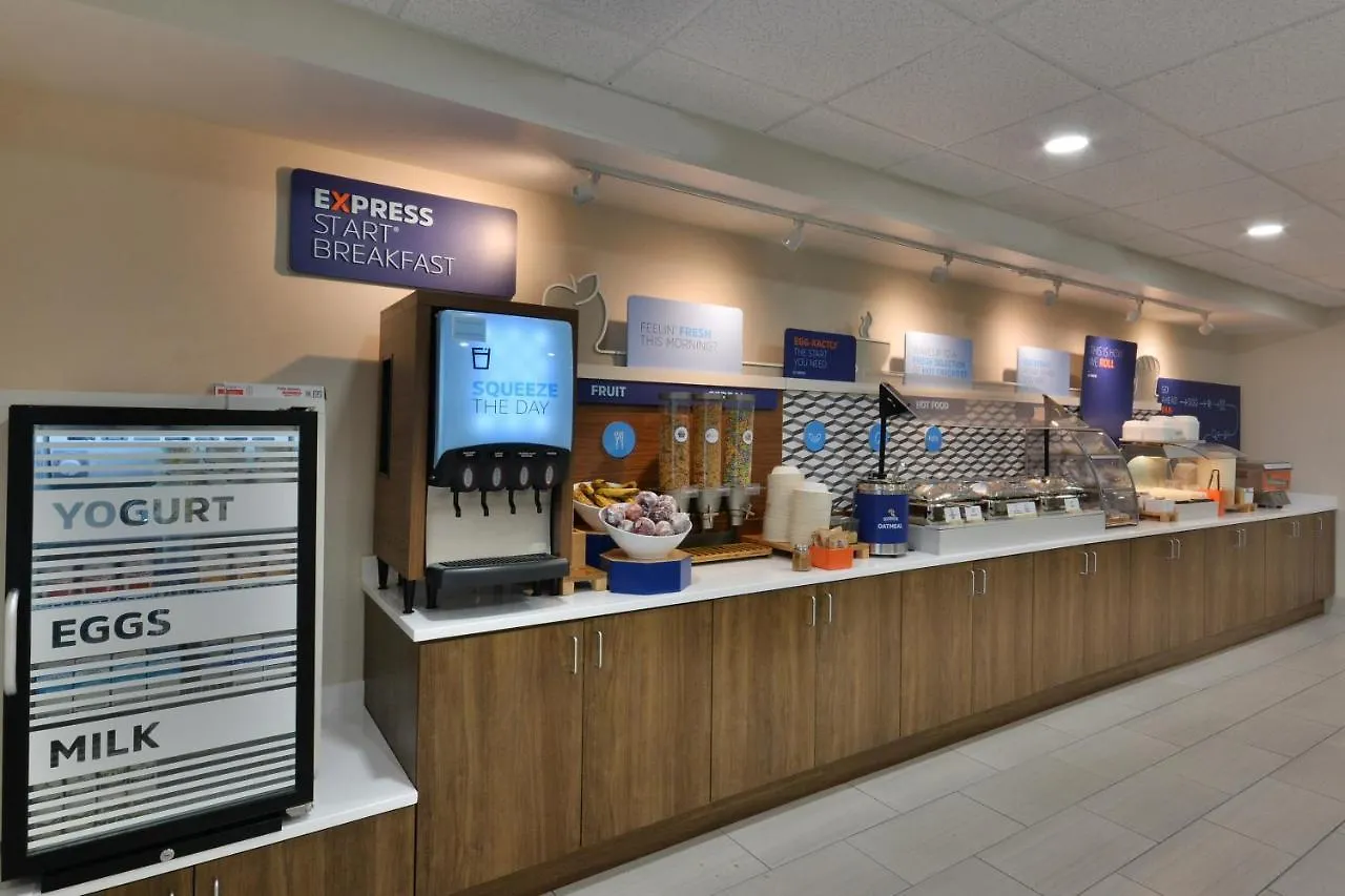 Hotel Holiday Inn Express Richmond I-64 Short Pump Area By Ihg Innsbrook