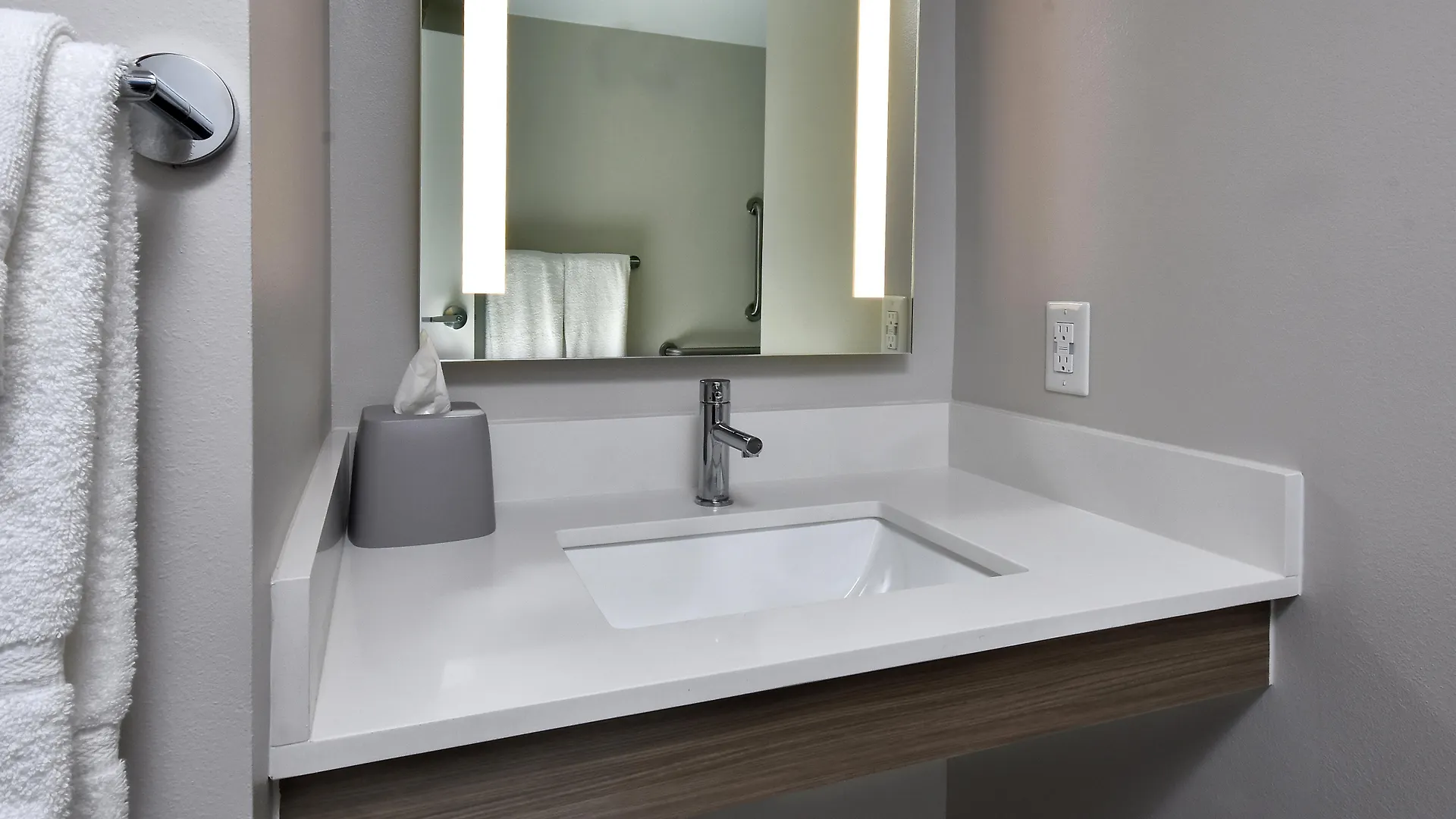 Holiday Inn Express Richmond I-64 Short Pump Area By Ihg Innsbrook Hotel