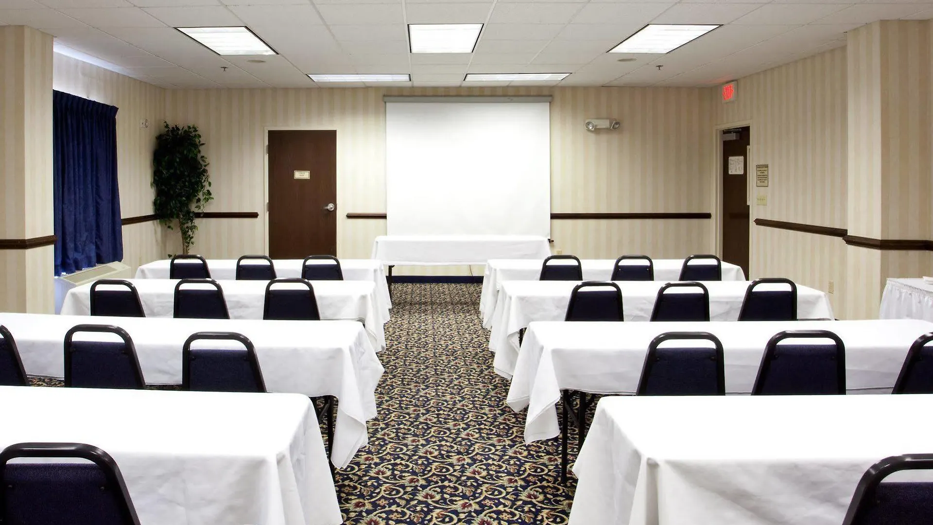 Holiday Inn Express Richmond I-64 Short Pump Area By Ihg Innsbrook