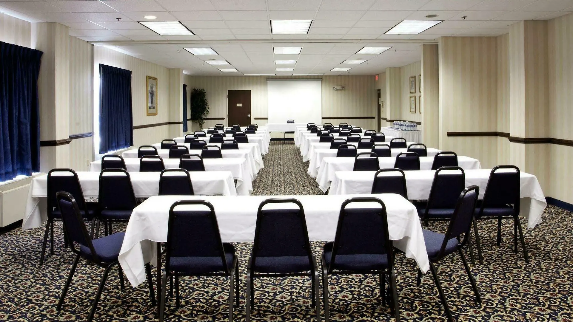 Holiday Inn Express Richmond I-64 Short Pump Area By Ihg Innsbrook Hotel
